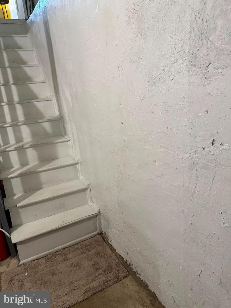 1429 Englewood Street photo 8