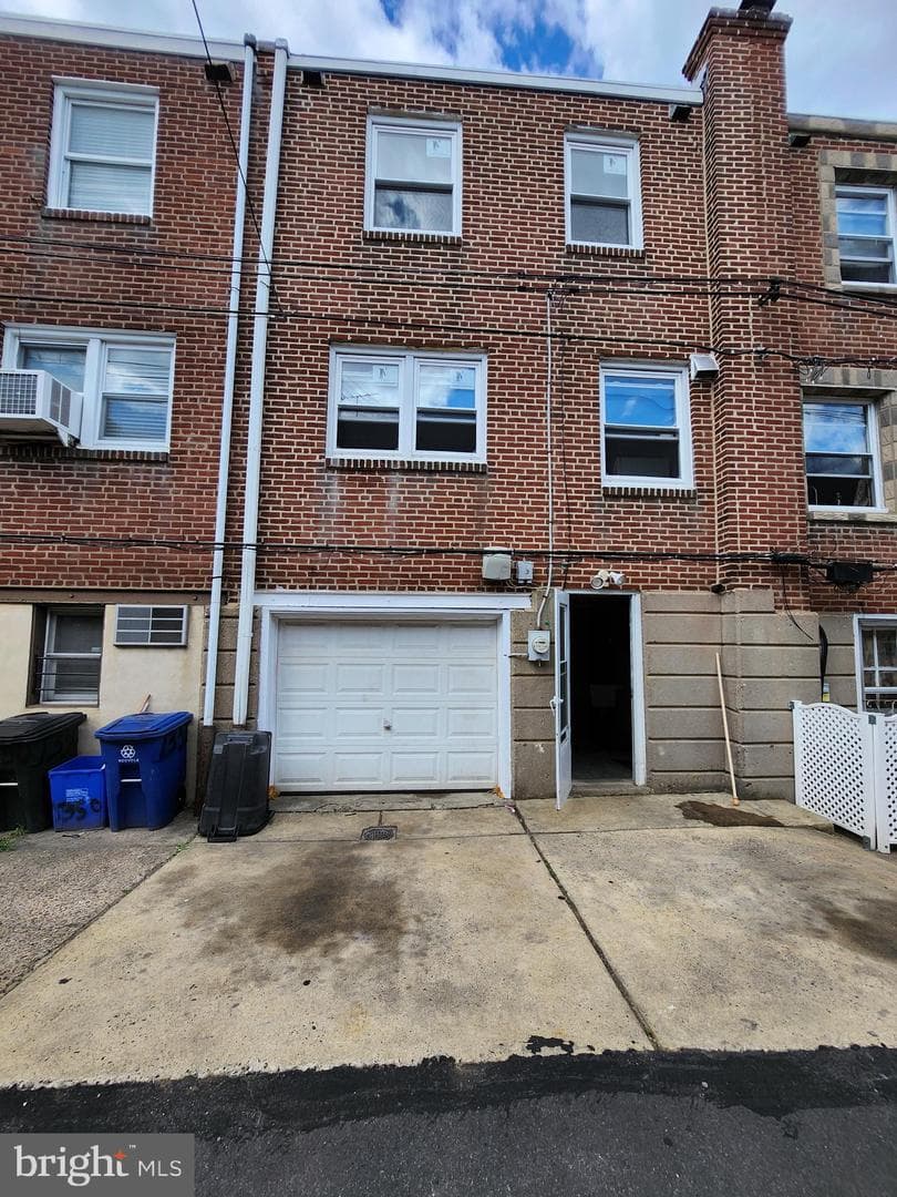 1352 Fanshawe Street photo 14