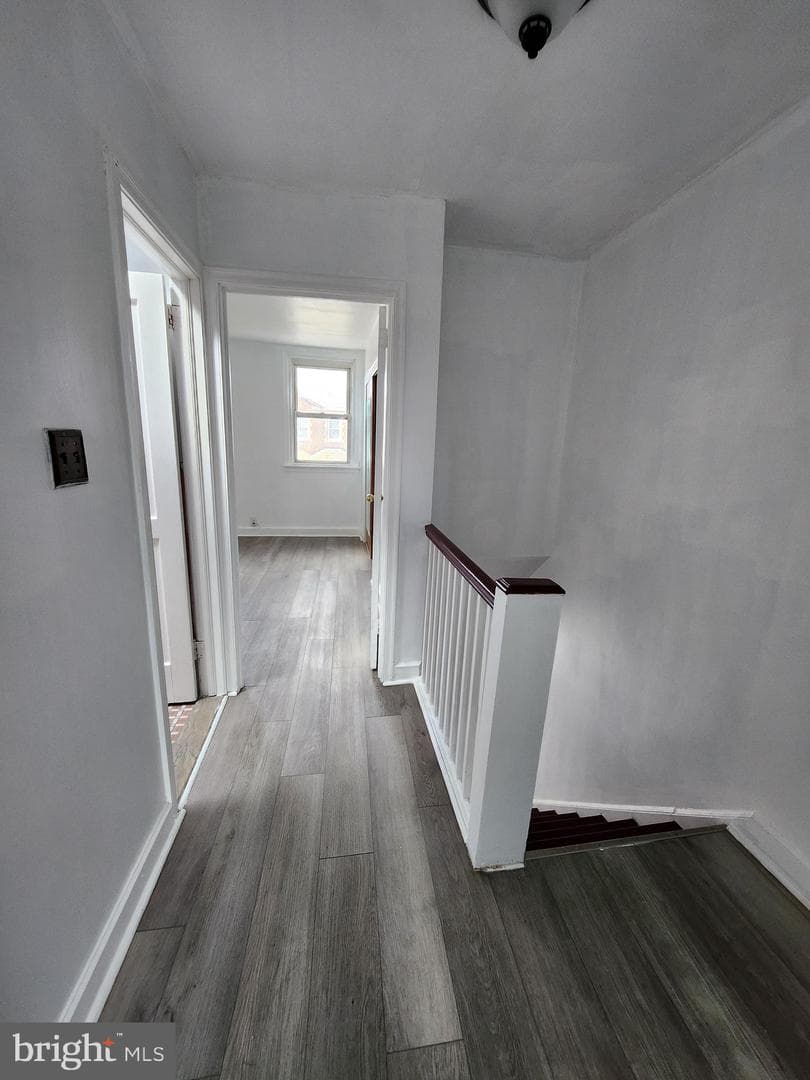 1352 Fanshawe Street photo 7