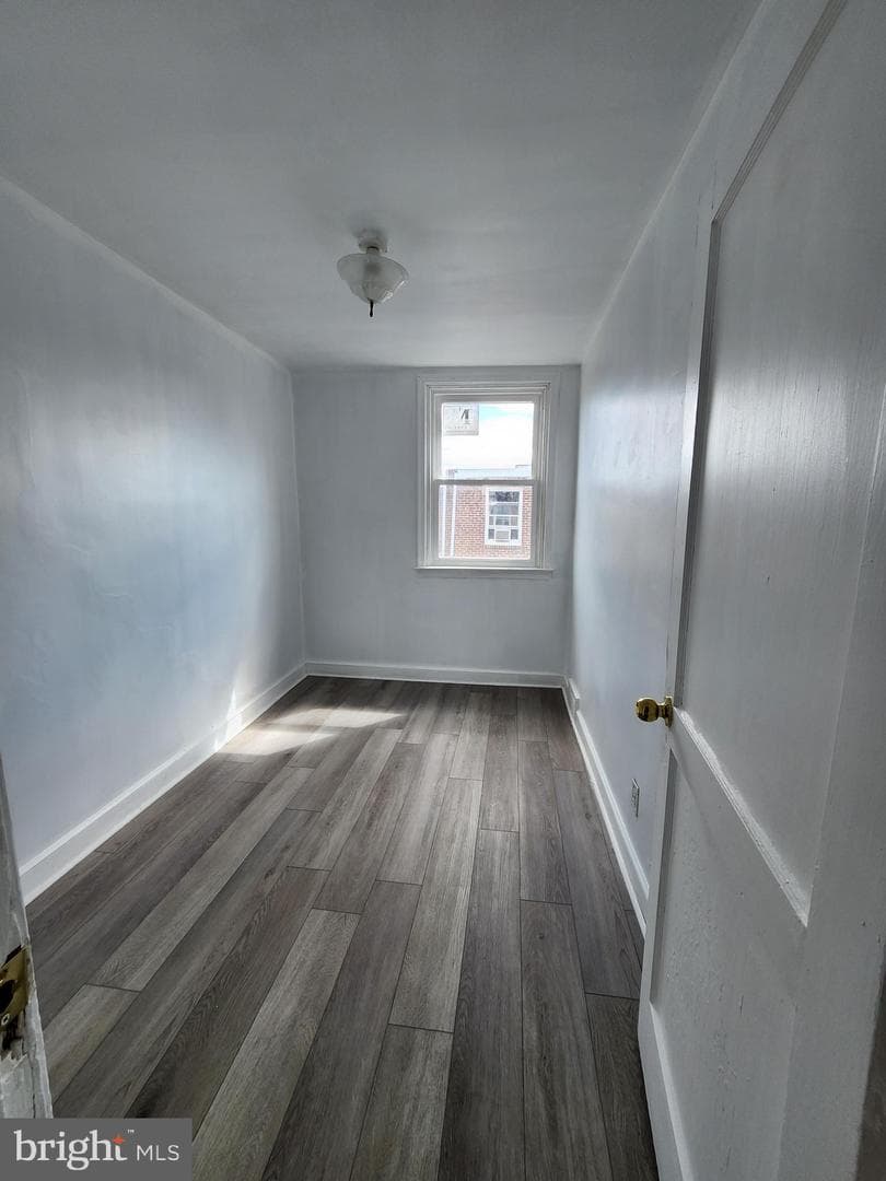 1352 Fanshawe Street photo 8