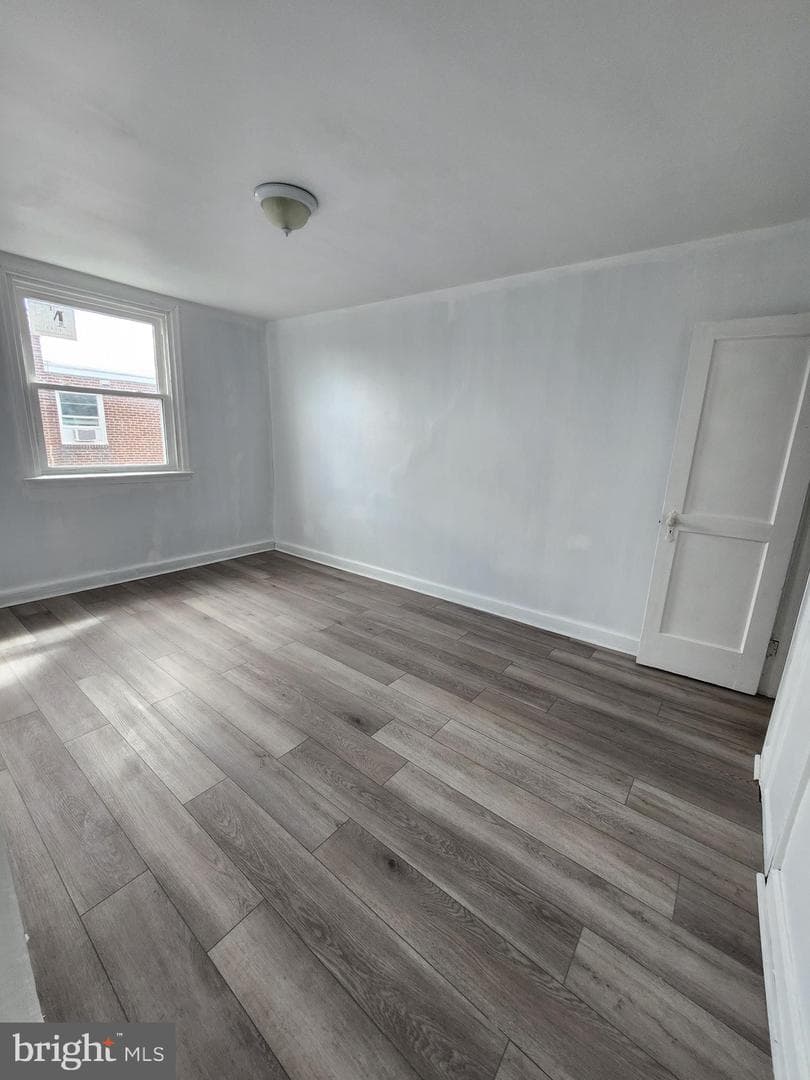 1352 Fanshawe Street photo 9
