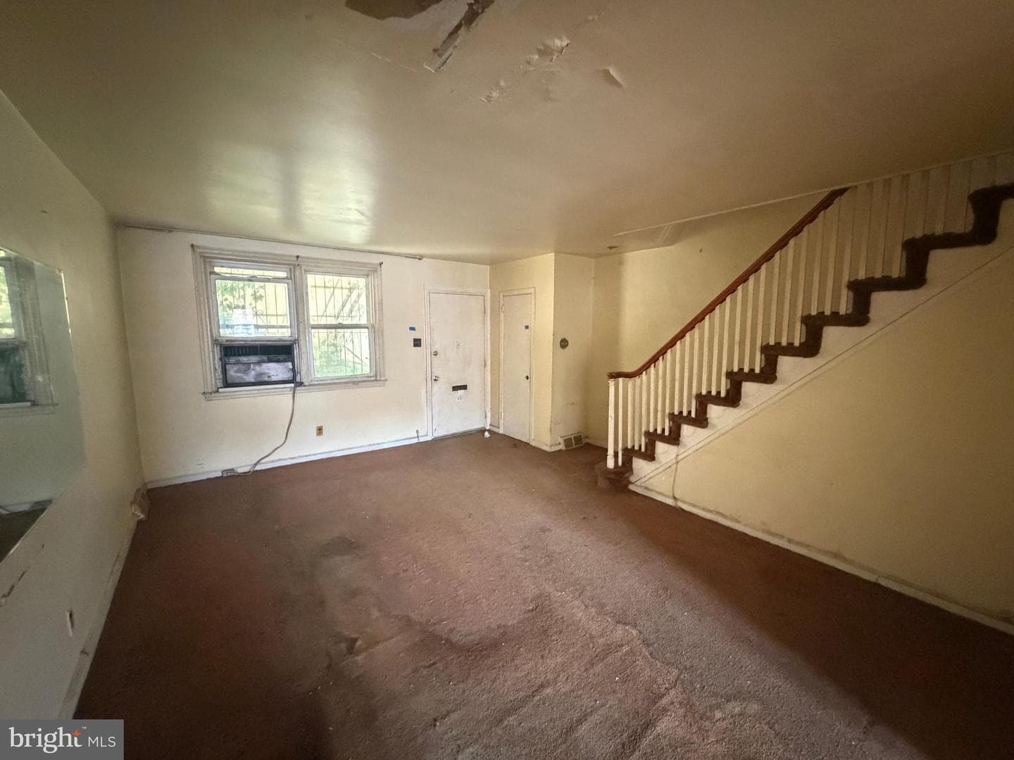 1162 E Phil Ellena Street photo 5