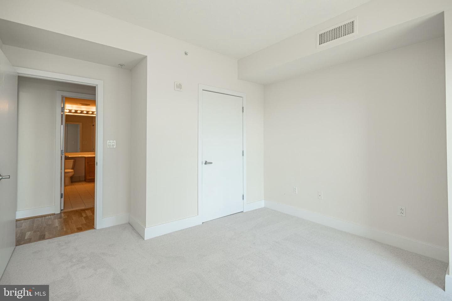 717 S Chris Columbus Boulevard #1509 photo 22