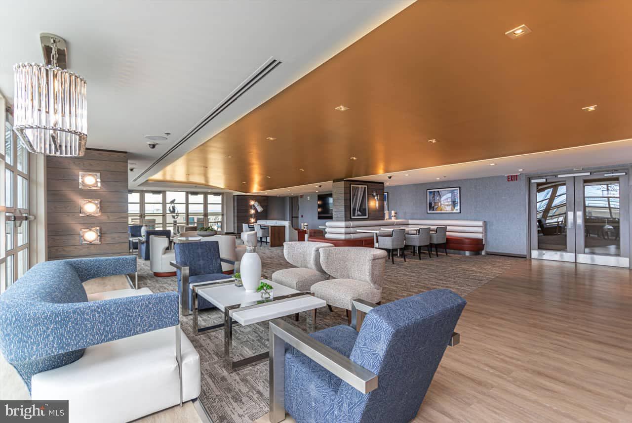 717 S Chris Columbus Boulevard #811 photo 32