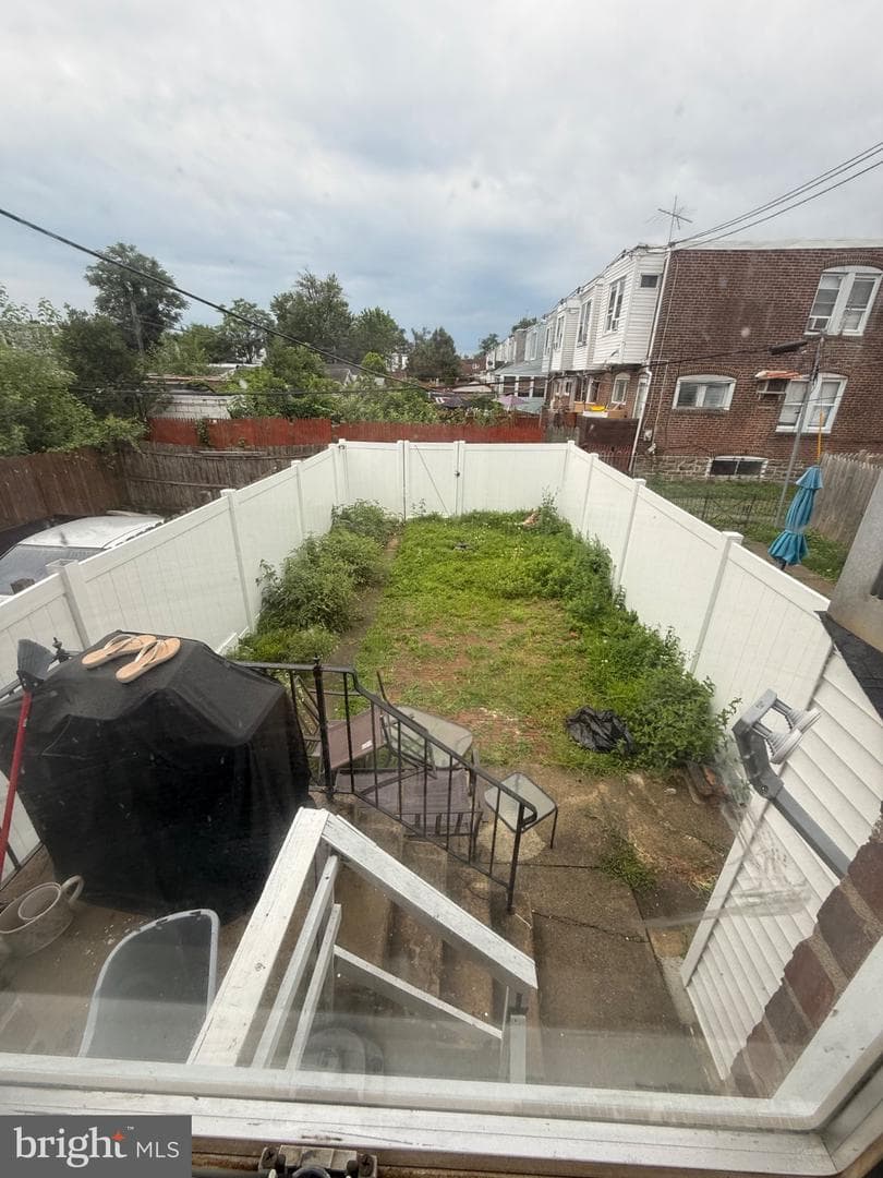 436 Robbins Street photo 25