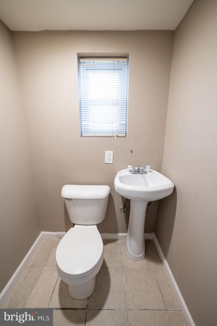 1819 N Willington Street photo 13