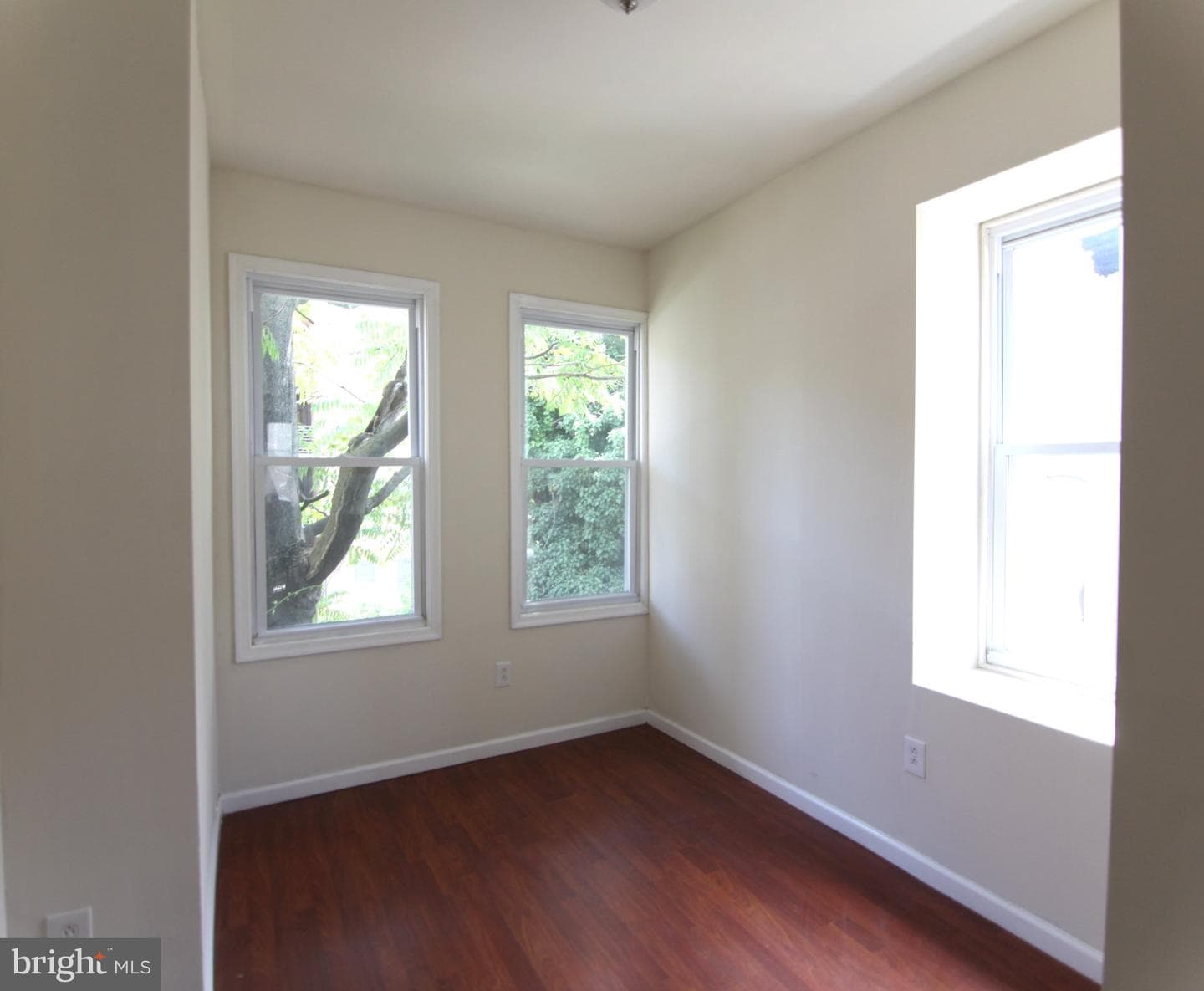 1819 N Willington Street photo 4