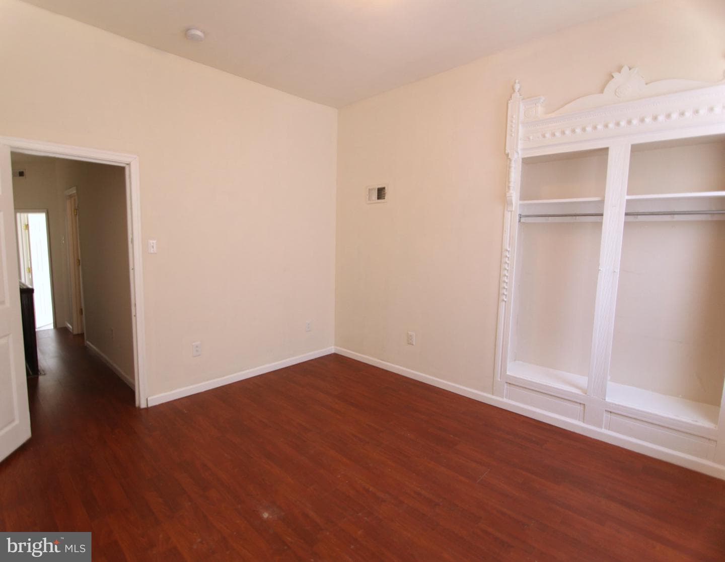 1819 N Willington Street photo 8