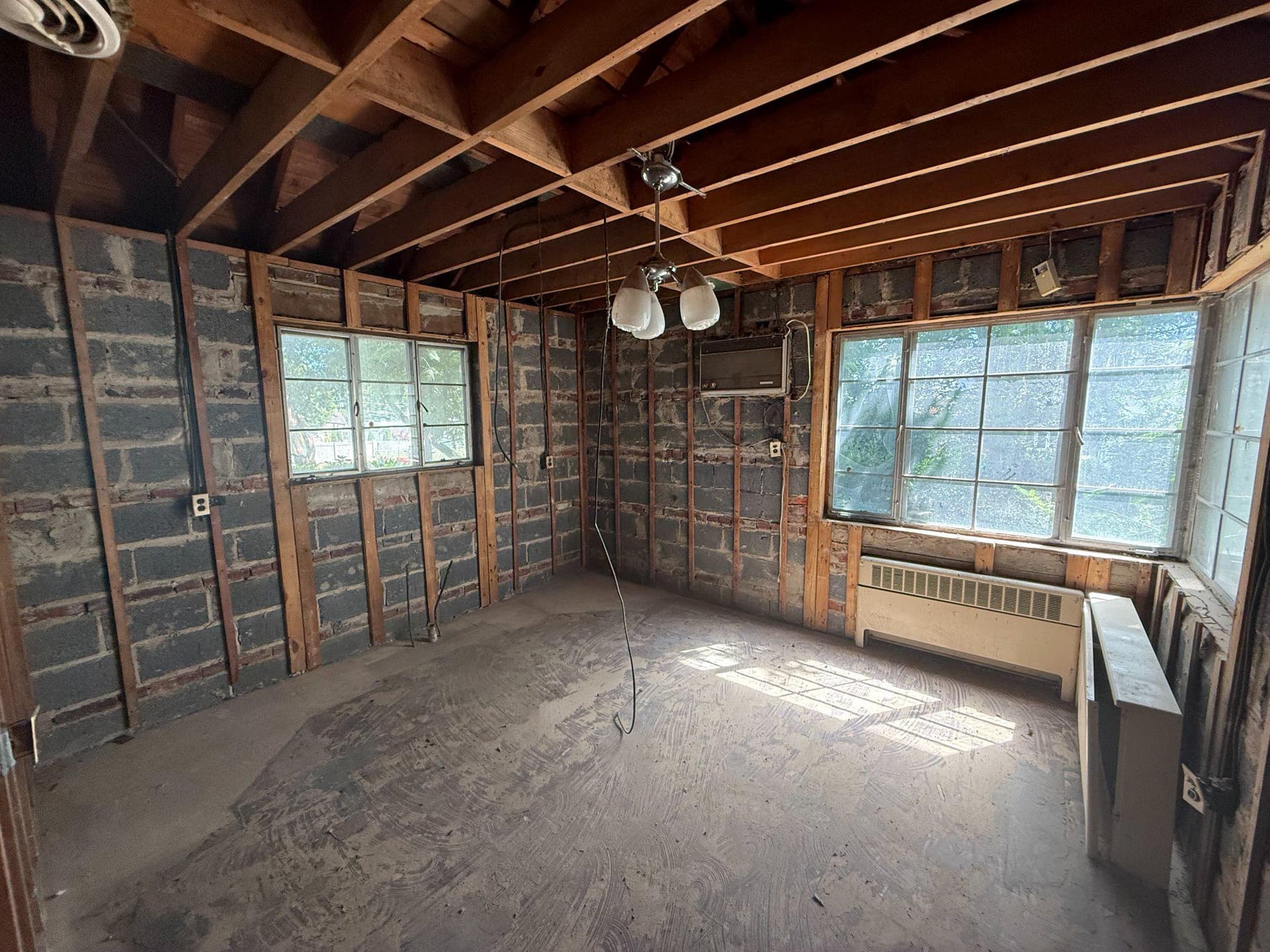 836 Strahle Street photo 11