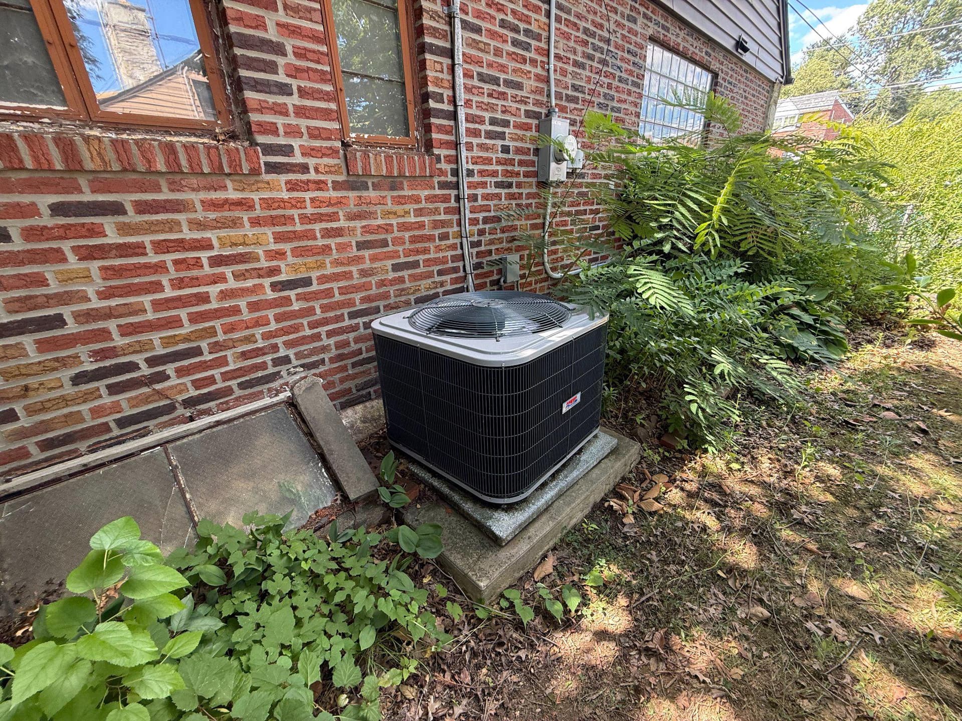 836 Strahle Street photo 15