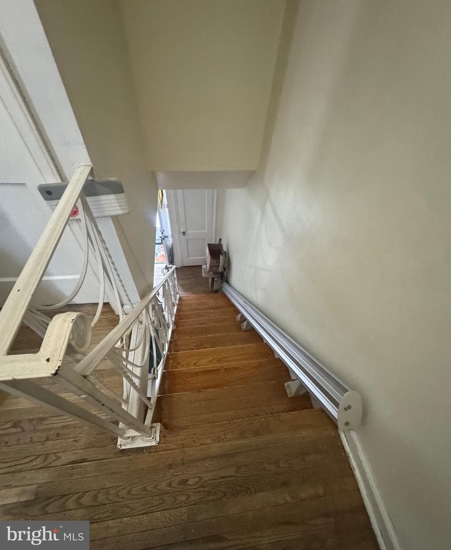 8121 Terry Street photo 16