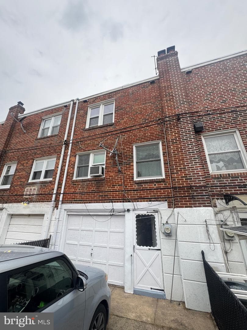 8121 Terry Street photo 26