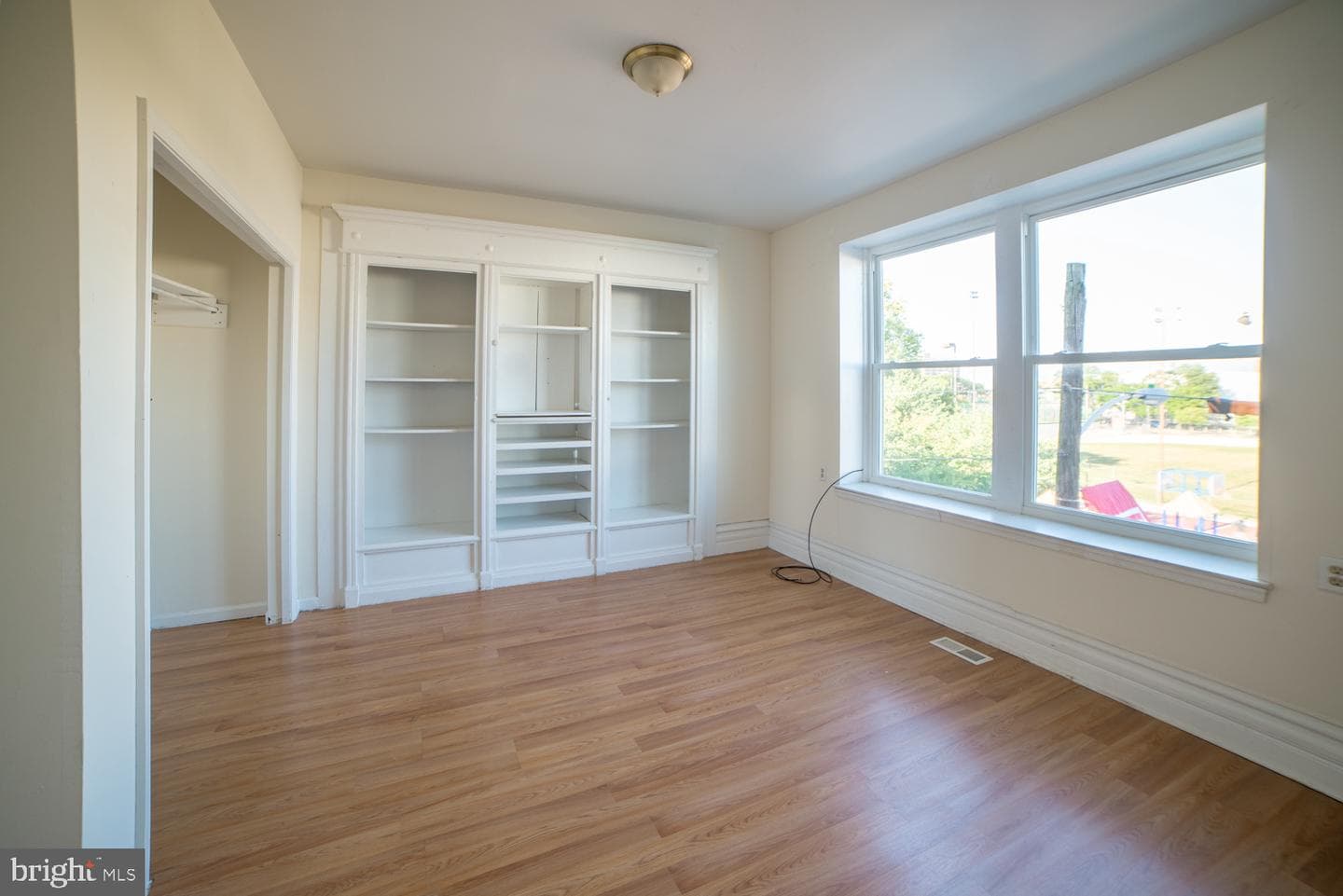 1850 N 16th Street photo 3