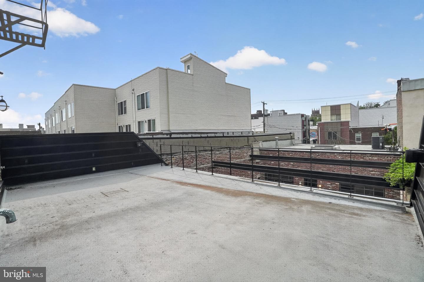 2619-21 Emerald Street photo 30