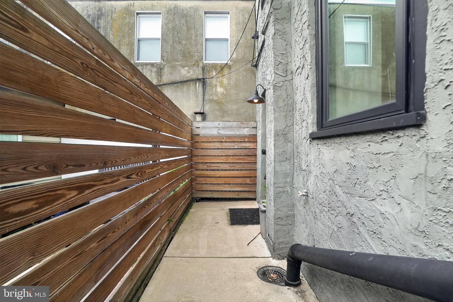 2619-21 Emerald Street photo 41