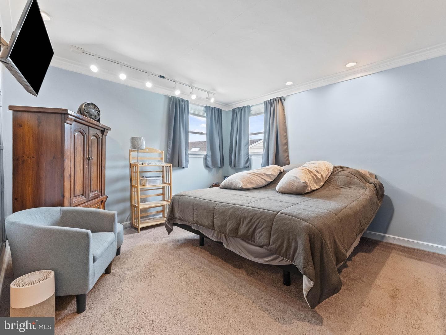 1101 Creswood Road photo 11