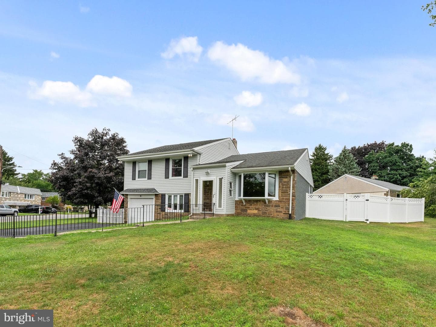 1101 Creswood Road photo 24
