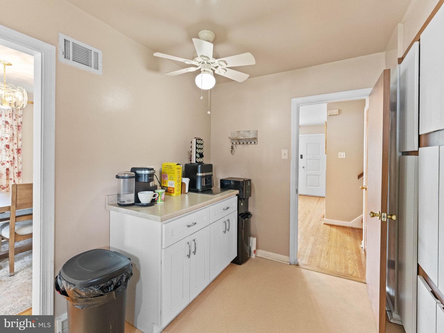 1101 Creswood Road photo 9
