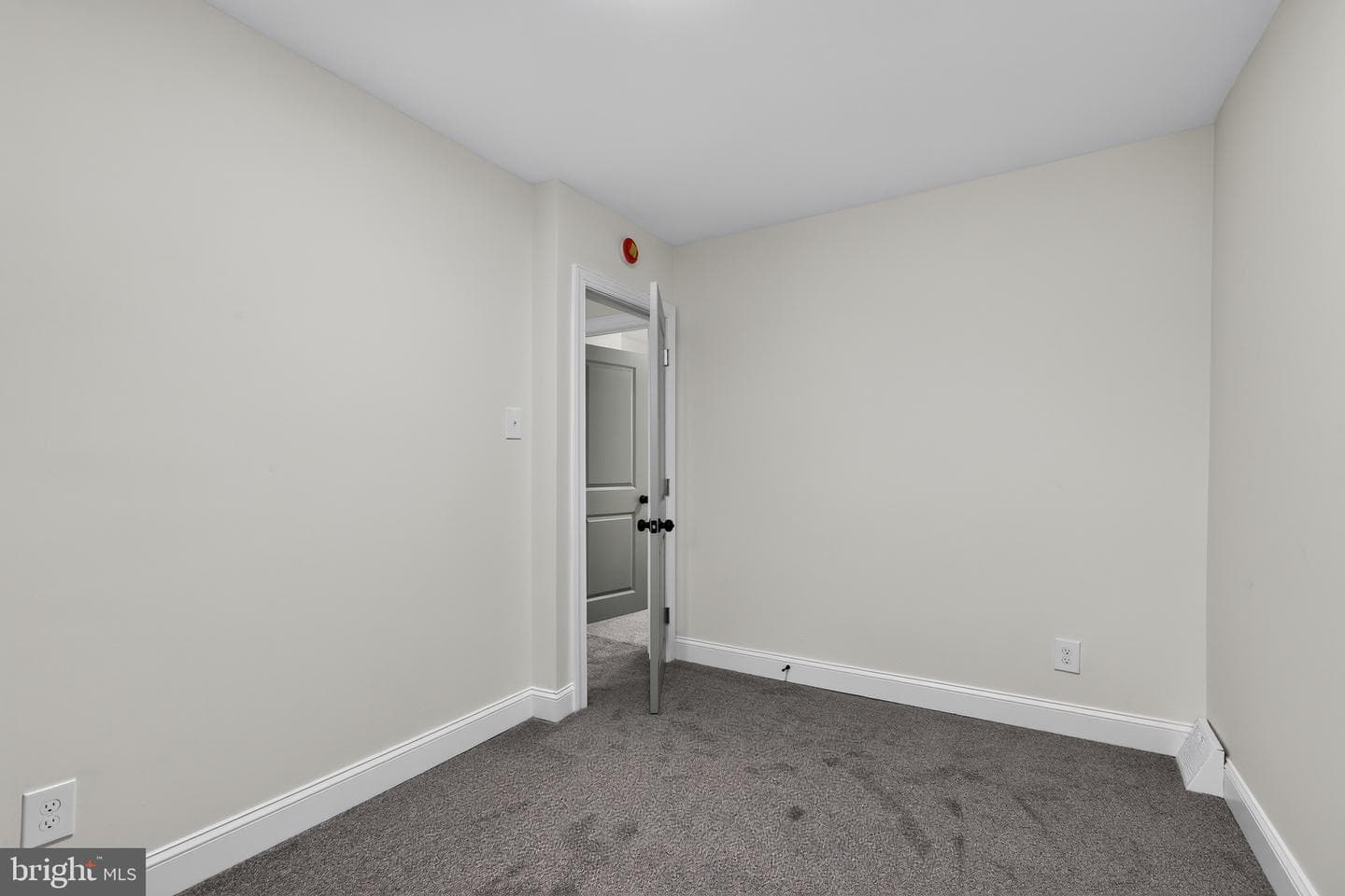 659 N 55th Street photo 25