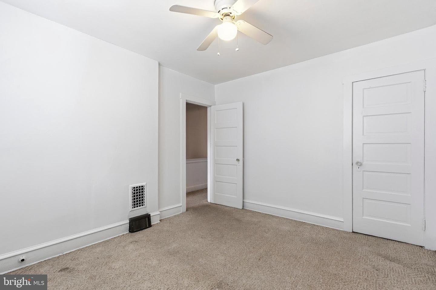 2737 S 12th Street photo 22