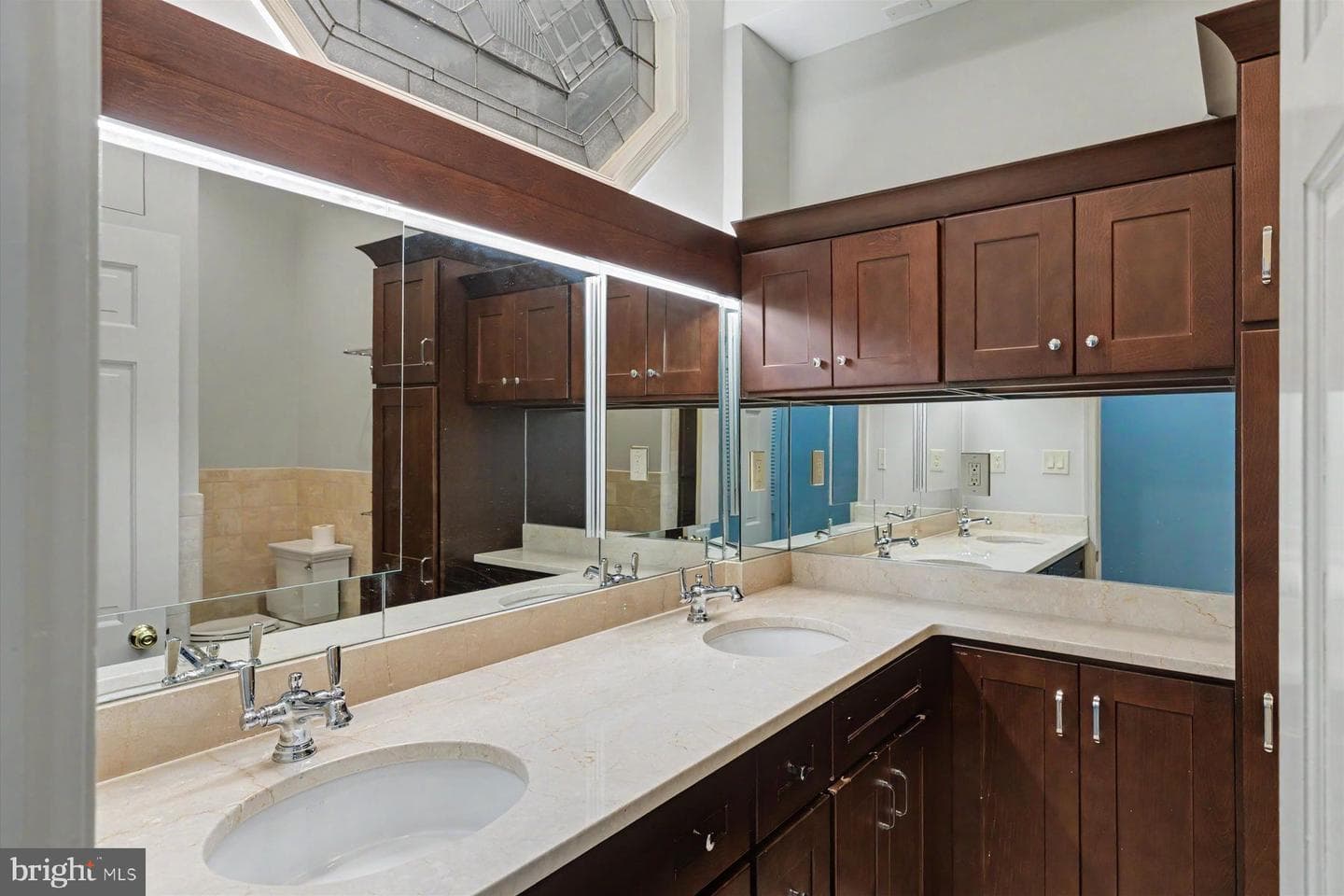1806 Delancey Place photo 30