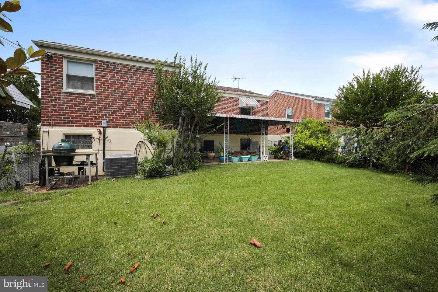 7703 Lister Street photo 36