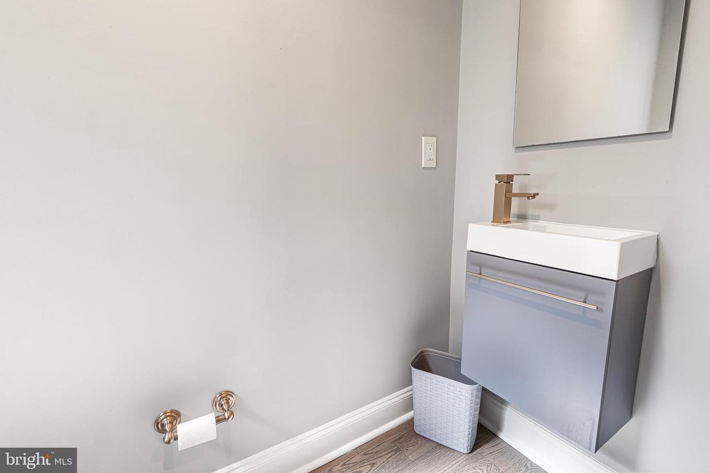1141 S Dorrance Street photo 13