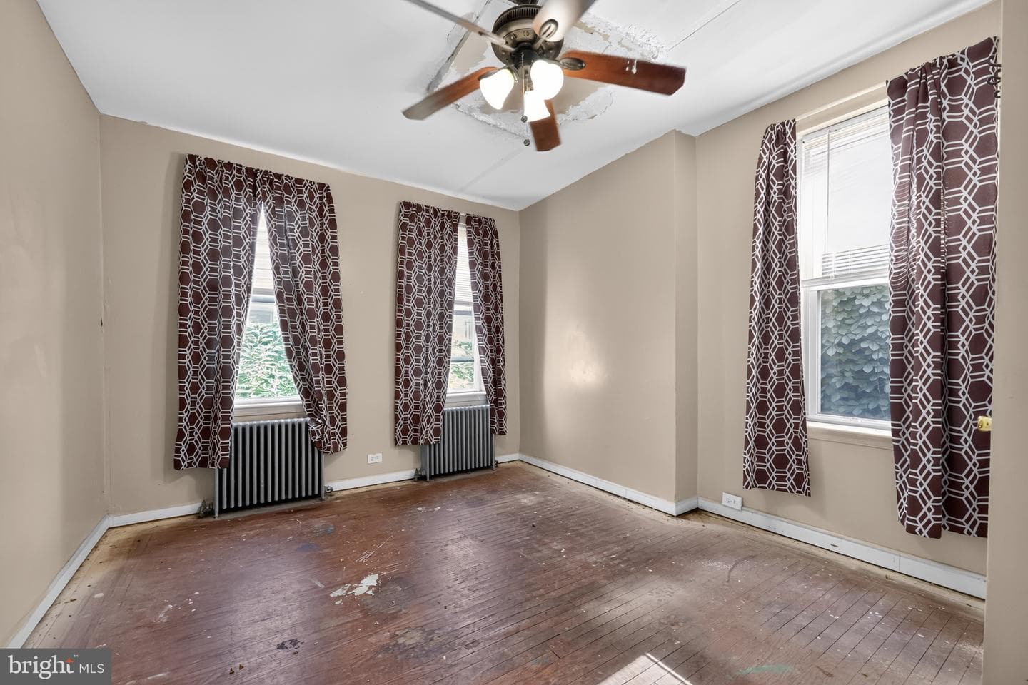 2019 Mifflin Street photo 22