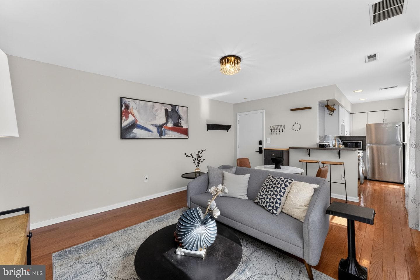 1828 Green Street #3r photo 6