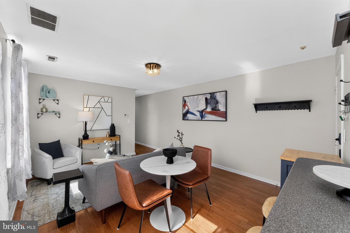 1828 Green Street #3r photo 8