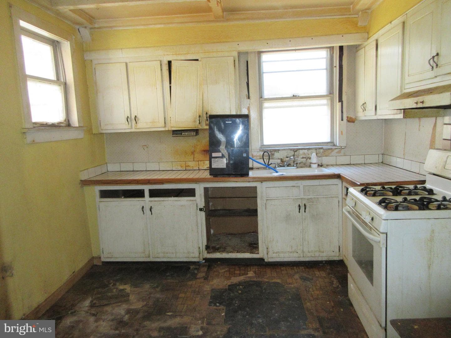 4223 Neilson Street photo 5