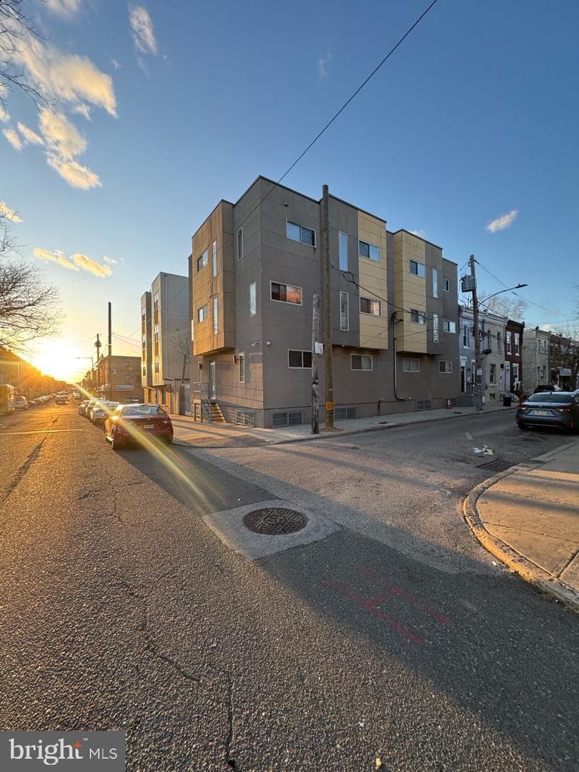 2200 N Sydenham St photo 5