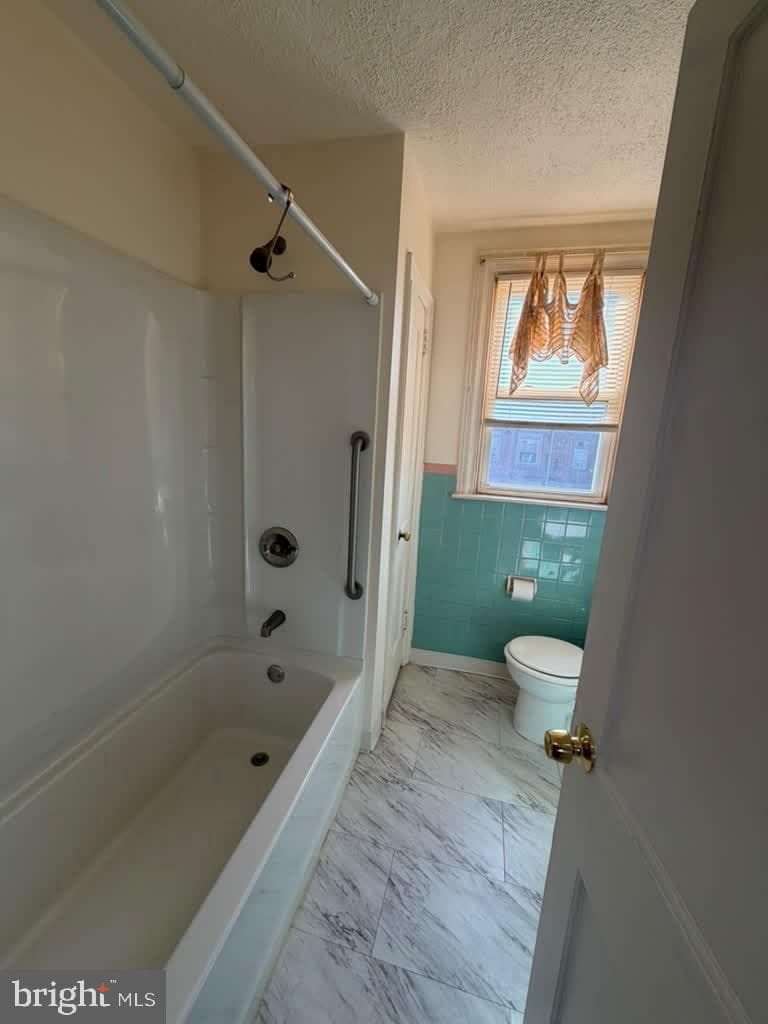 4245 Glendale Street photo 6