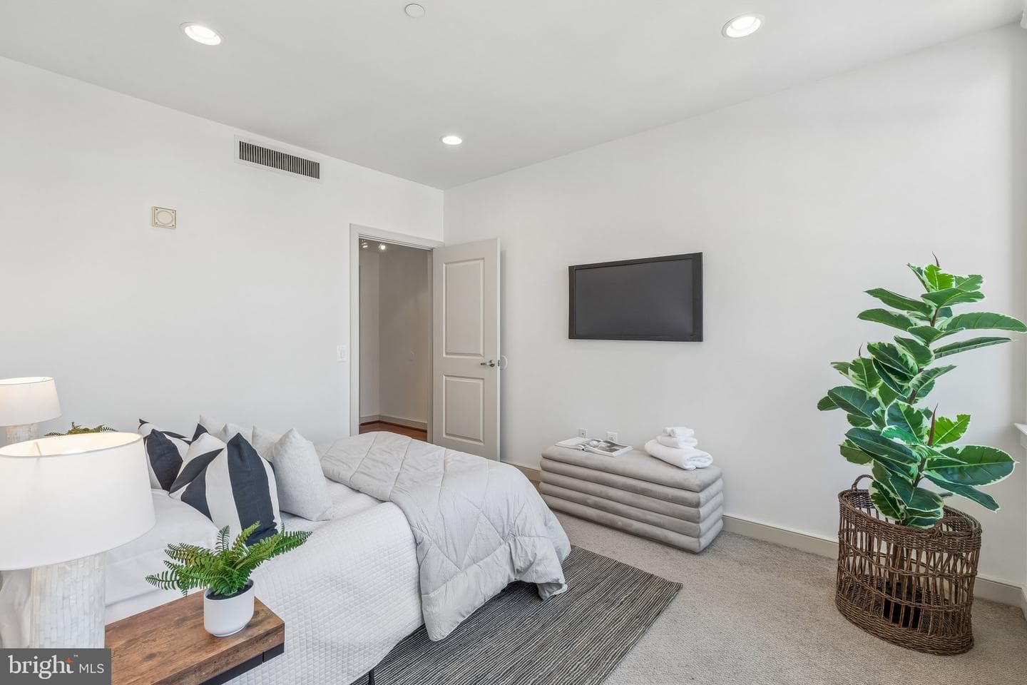 111 S 15th Street #2204 photo 24
