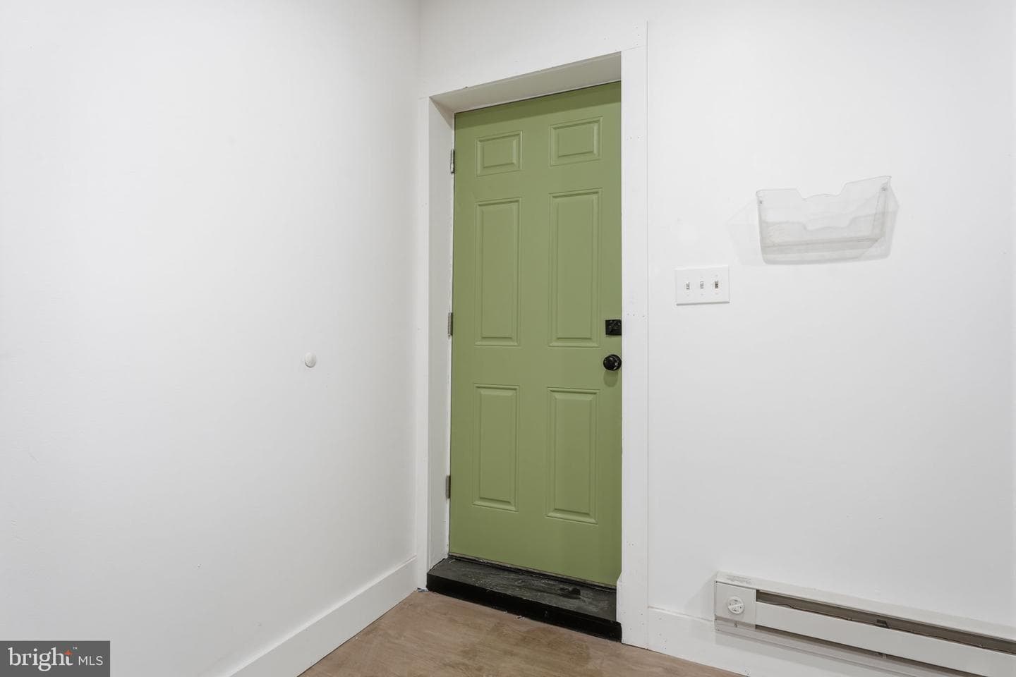 2357 N Beechwood Street photo 10