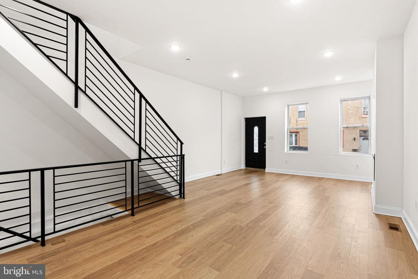 1823 Morris Street photo 4