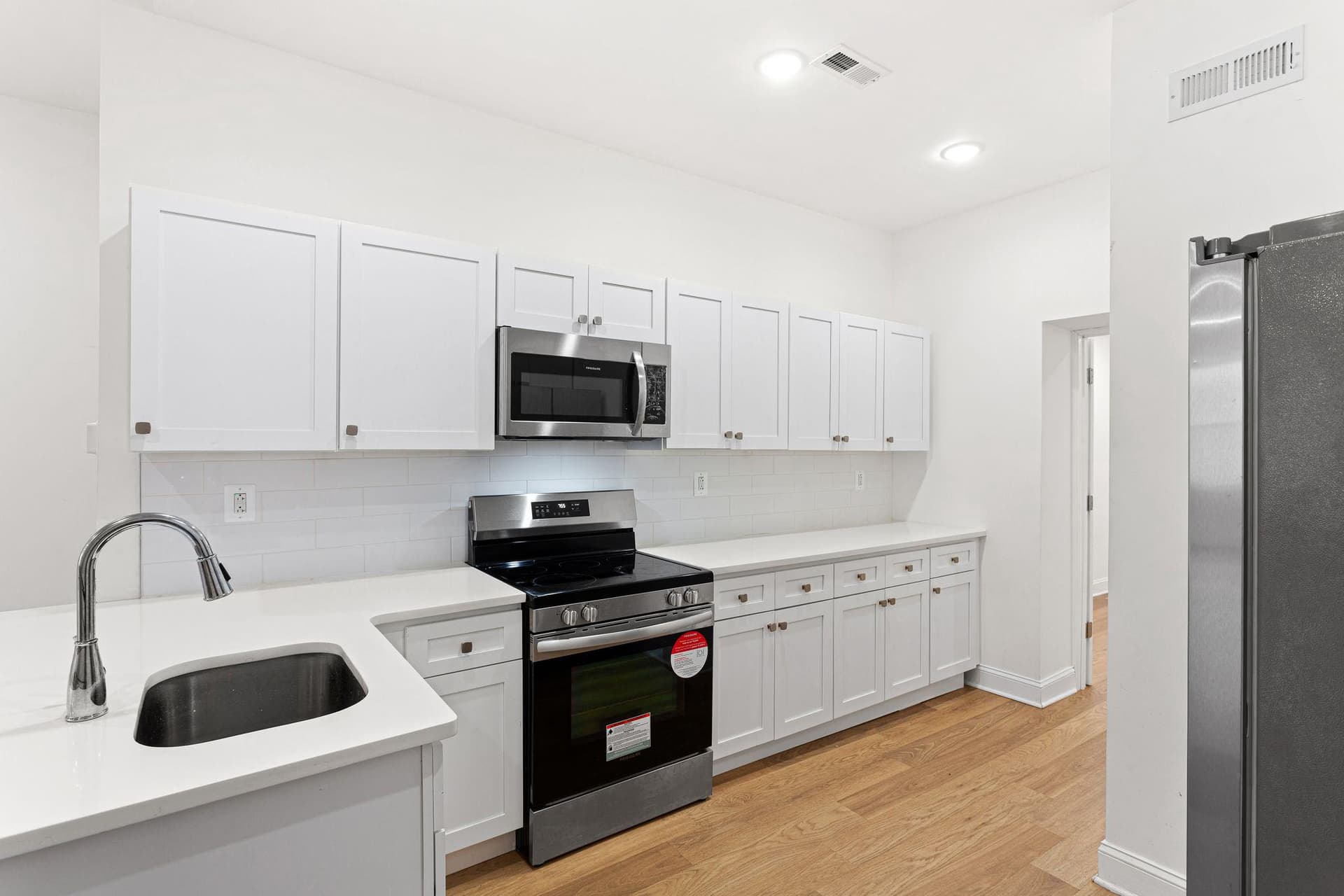 1823 Morris Street photo 6