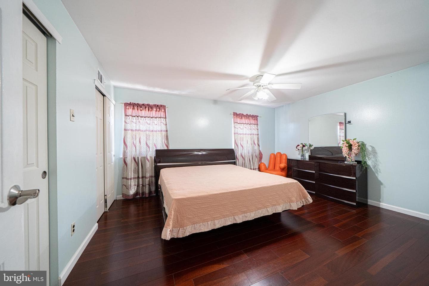 2225 Conwell Ave photo 14