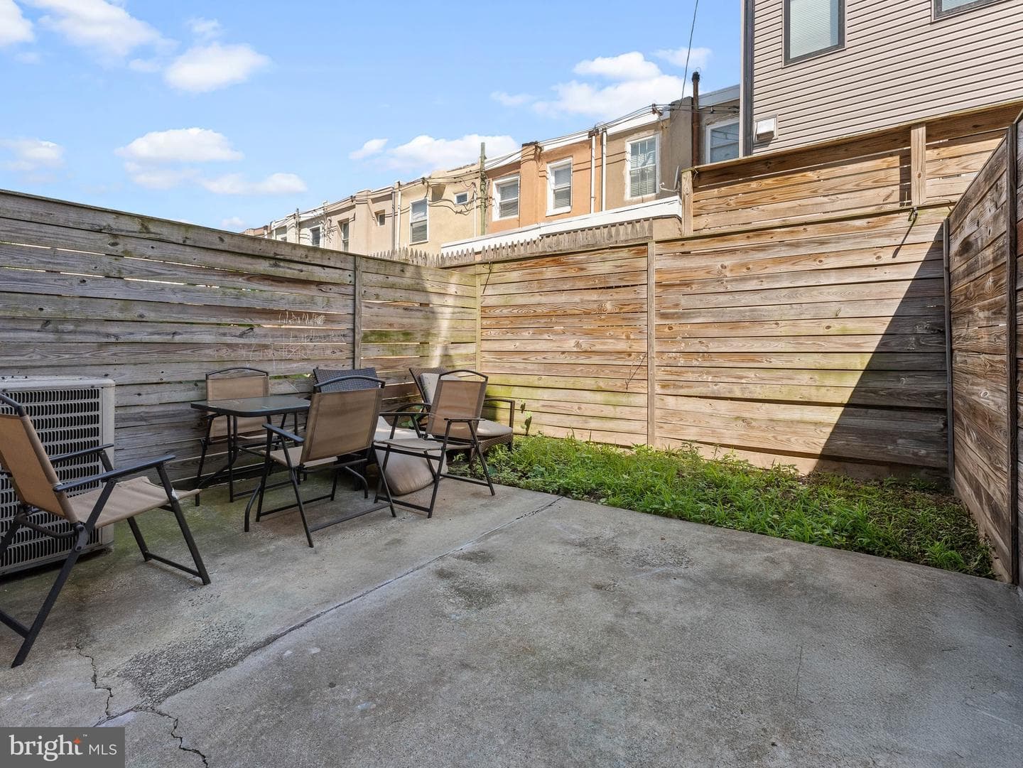 2034 Trenton Avenue photo 37