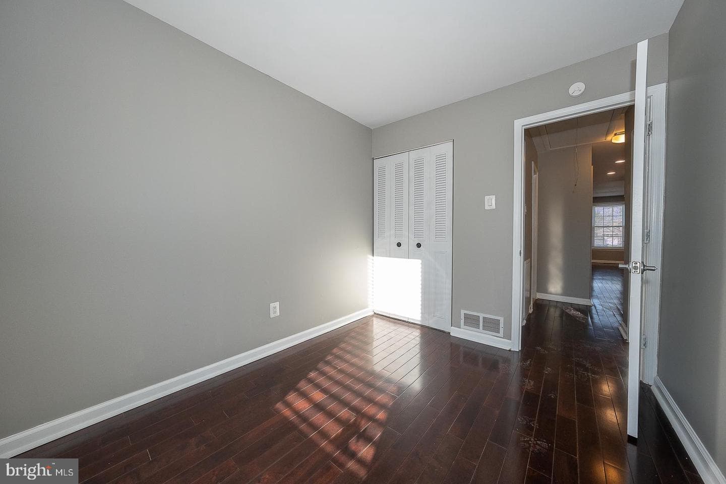 7608 Dicks Avenue photo 31