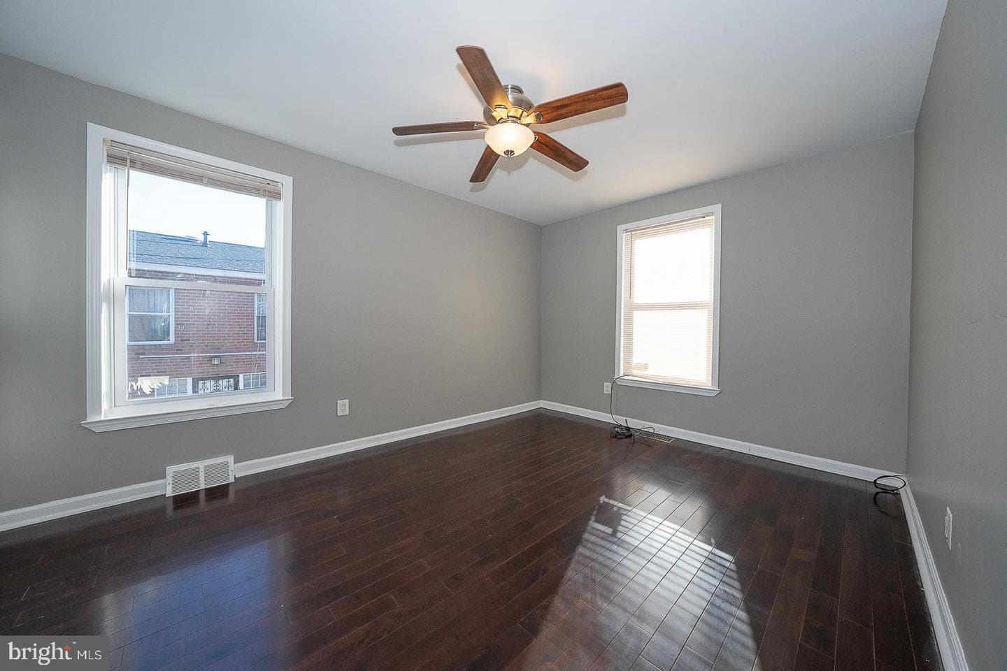 7608 Dicks Avenue photo 33