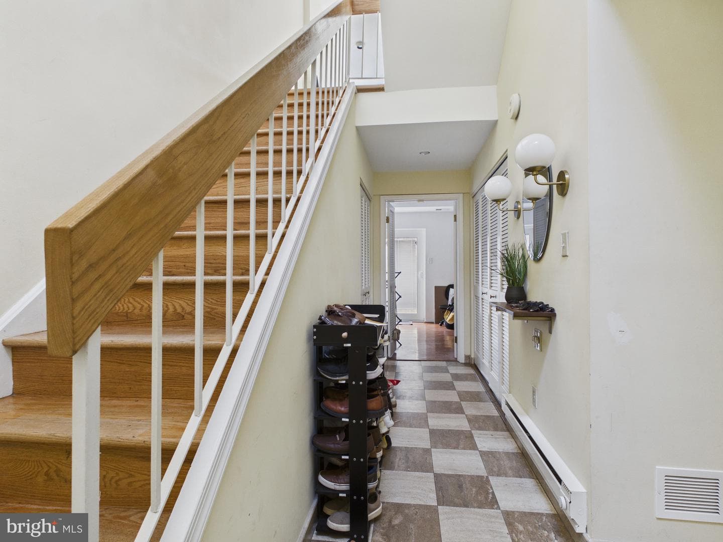 2036 Appletree Street photo 3