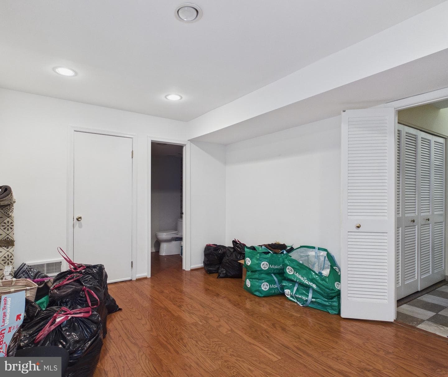 2036 Appletree Street photo 5