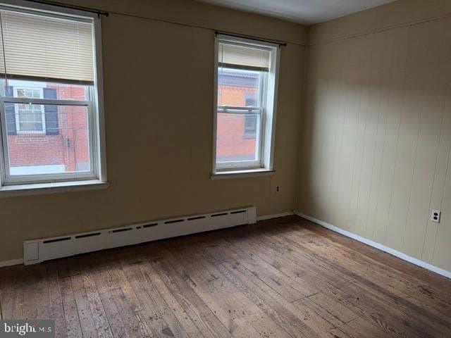 2425 S Rosewood Street photo 11