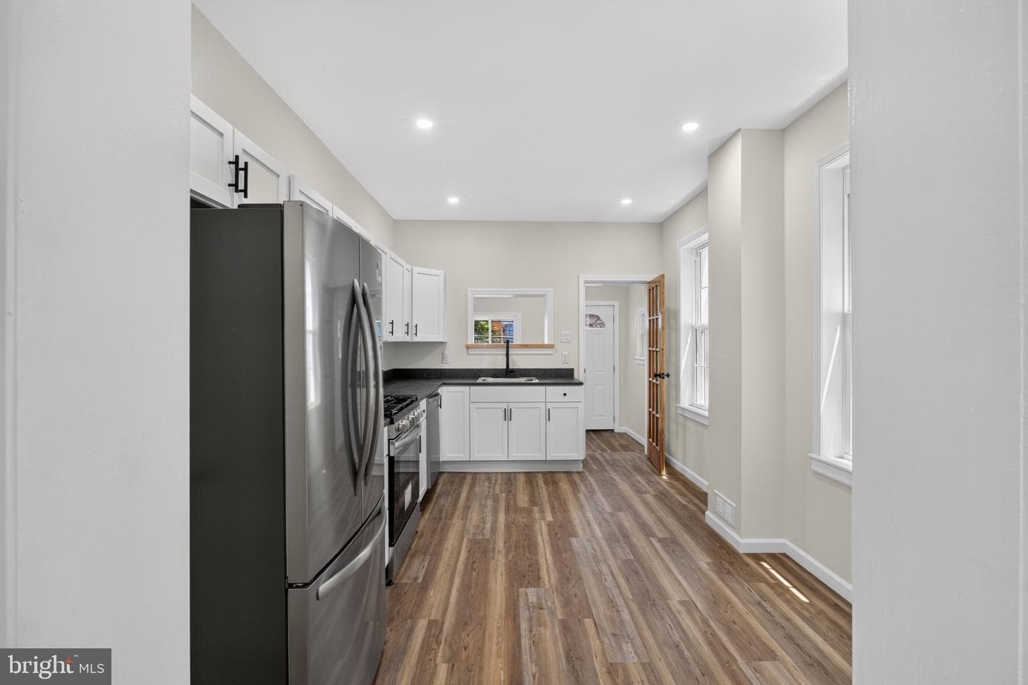 4727 Comly Street photo 10