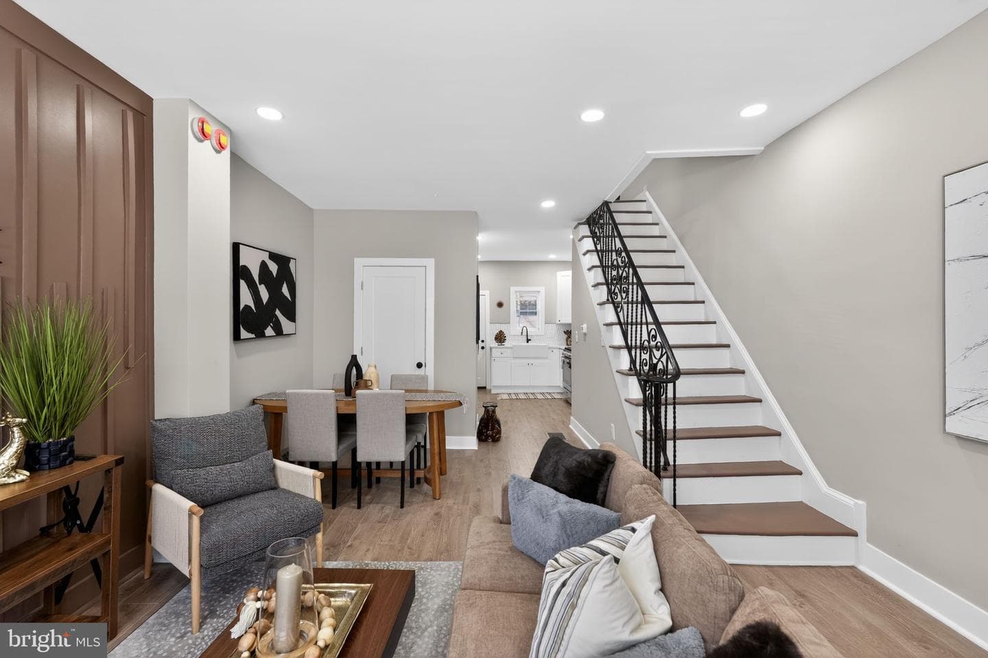2518 S American Street, Philadelphia