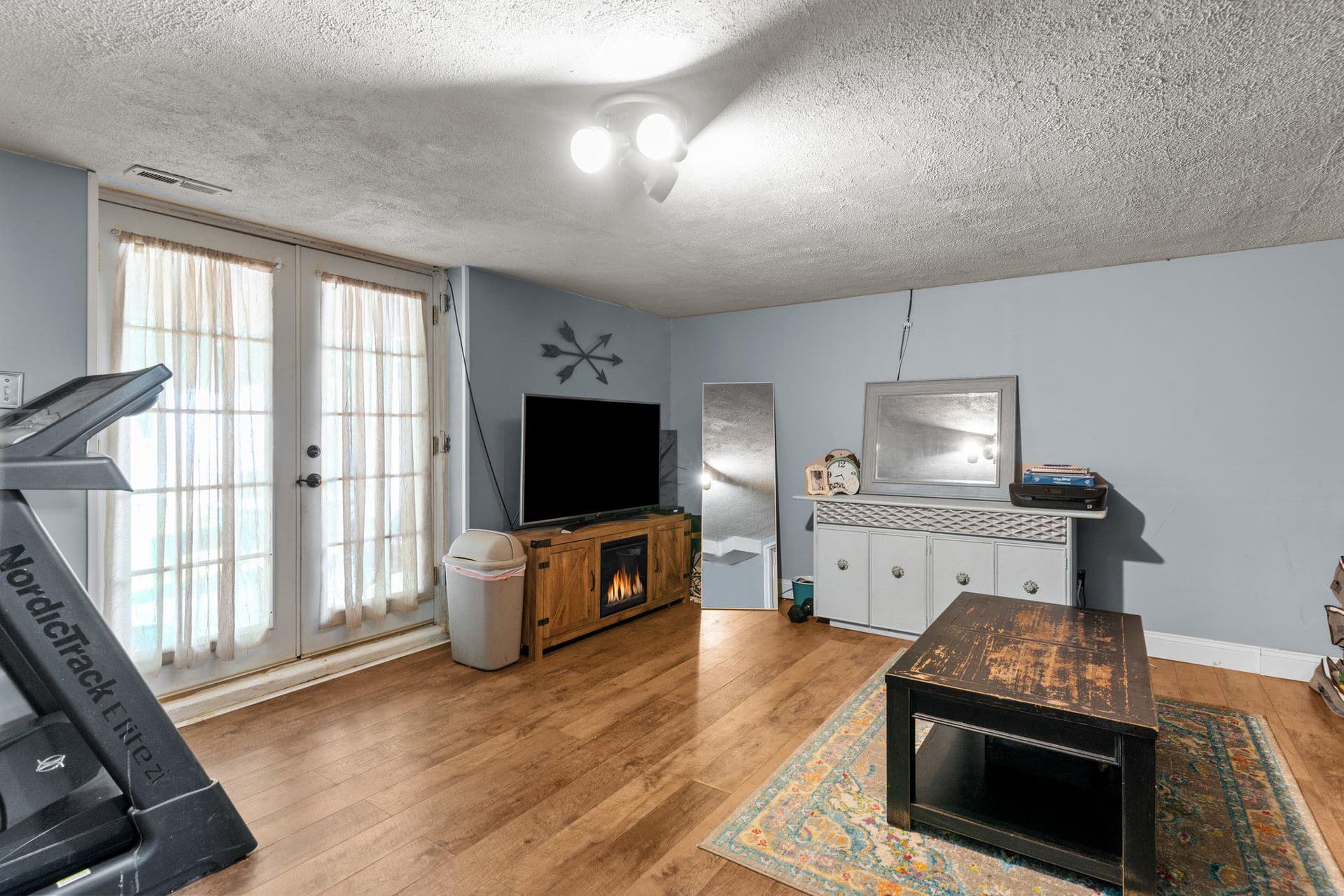 3670 Sussex Lane photo 21