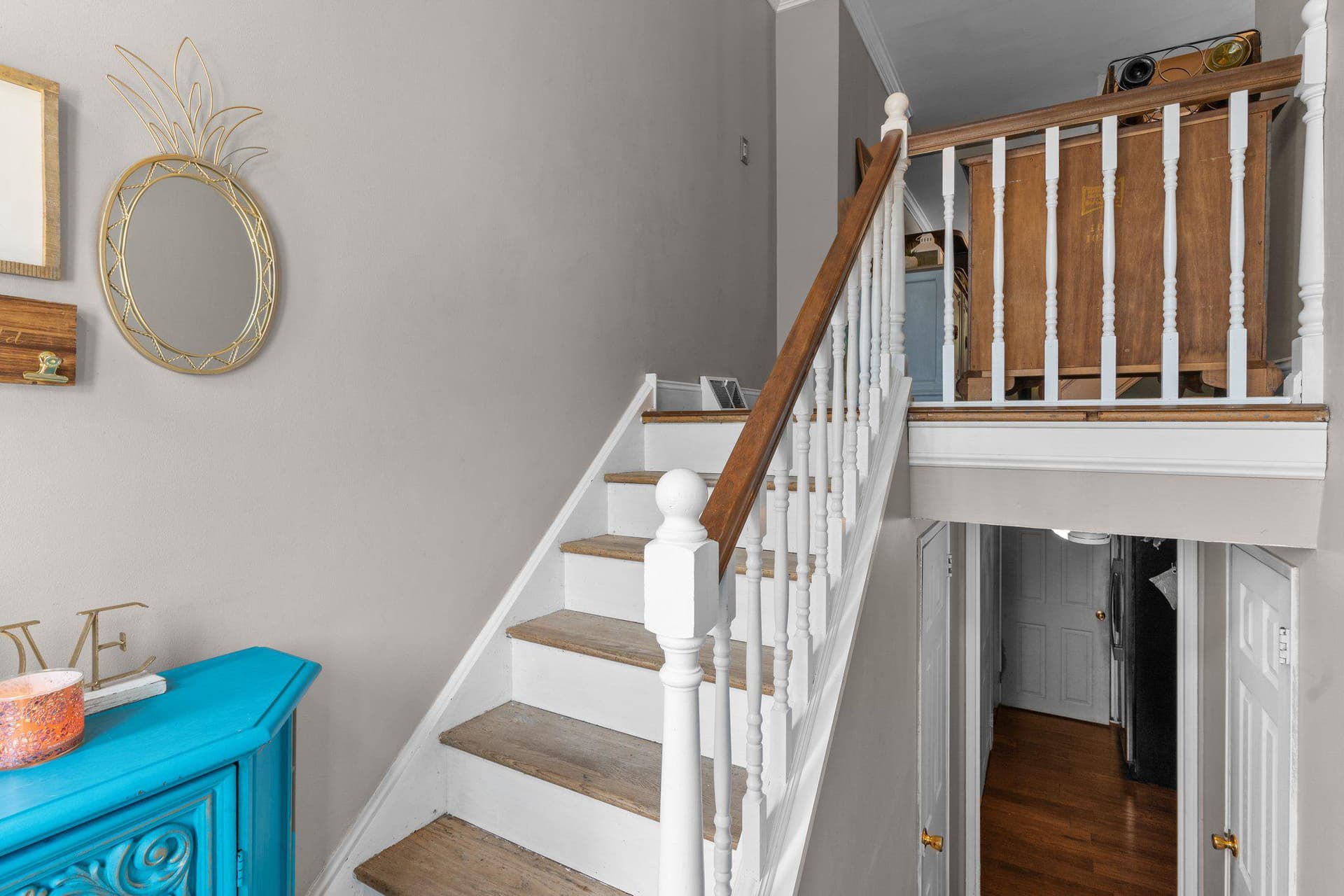 3670 Sussex Lane photo 3