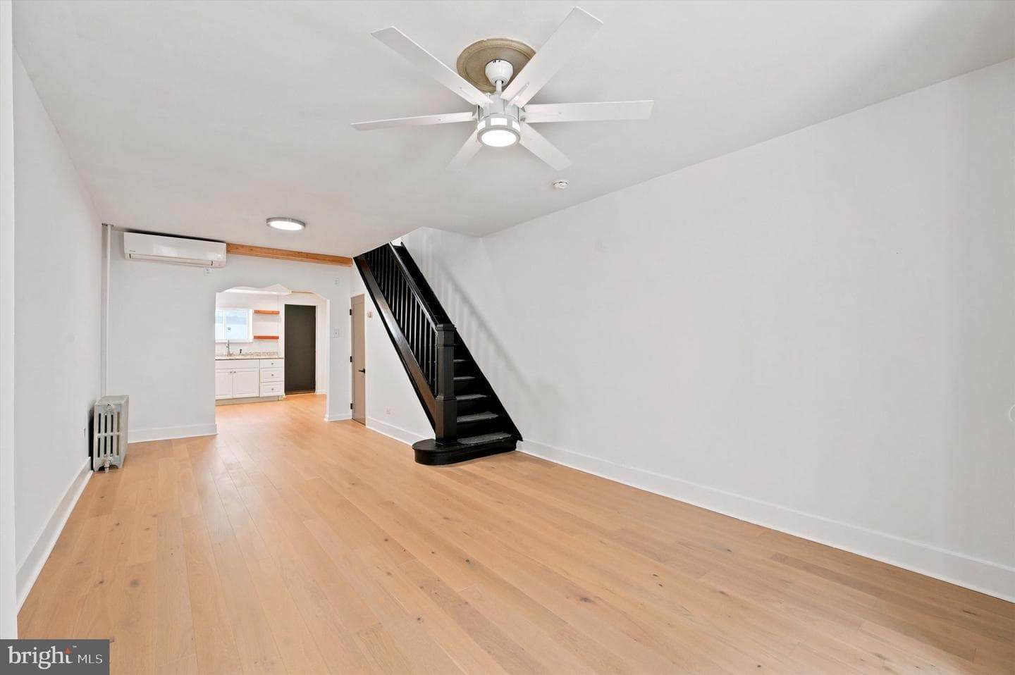 636 Mcclellan Street photo 10