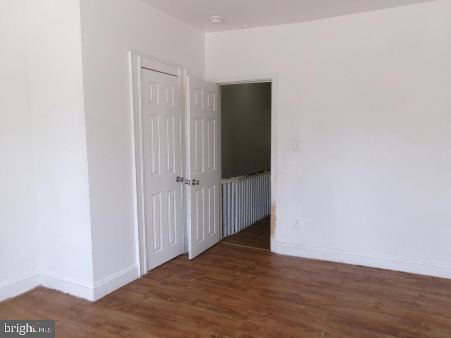 5829 Warrington Avenue photo 13